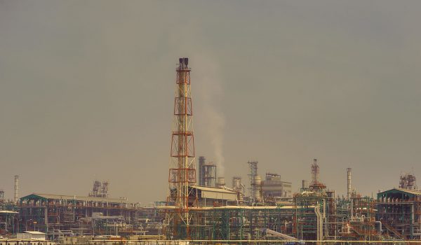 Oil_factories_in_Mesaieed